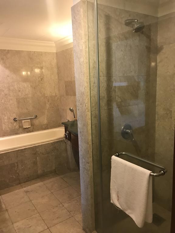 Luxy Service Suites At Times Square Kl Kuala Lumpur Esterno foto