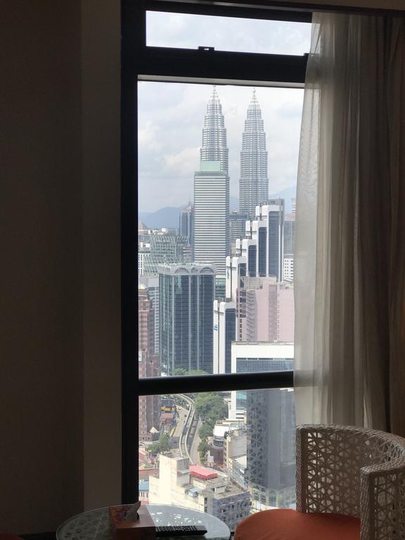 Luxy Service Suites At Times Square Kl Kuala Lumpur Esterno foto